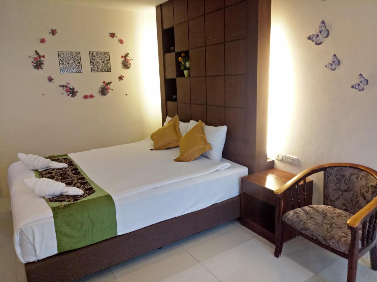 فندق 7 Sky Residency Patong المظهر الخارجي الصورة